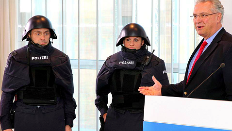 Новая форма полиции Баварии.