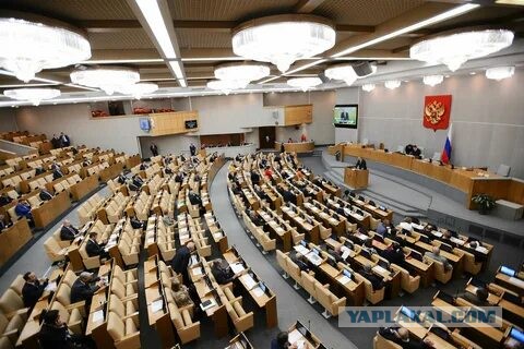 В Госдуму внесены поправки о наказании до 15 лет тюрьмы за фейки о российской армии