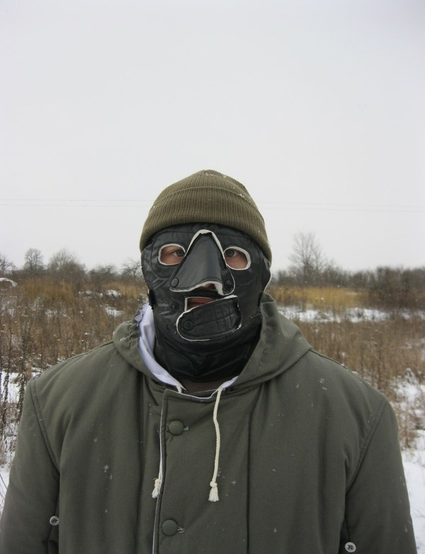Дед подарил маску для холодной погоды