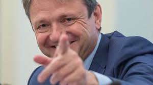 Посадка и окучивание картошки в Нидерландах , все для людей