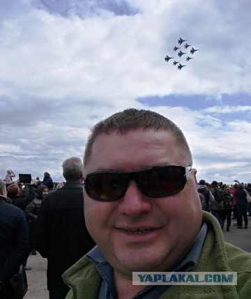Су-27 и "Беркуты" проход одним строем