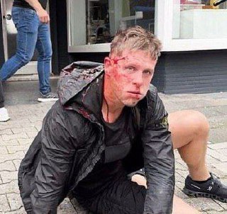 Сербские и английские фанаты устроили драку в Гельзенкирхене