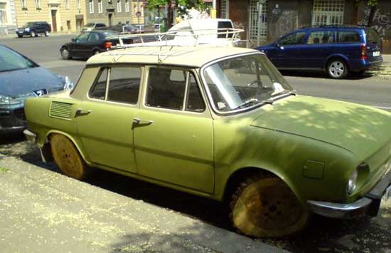 Автомобильные матрешки (3 фото)