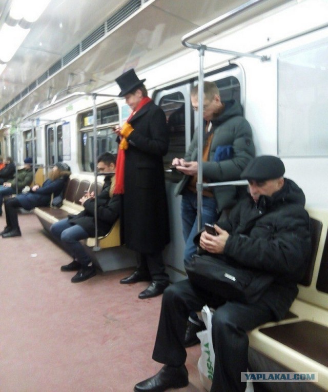 Свежая подборка модников из метрополитена