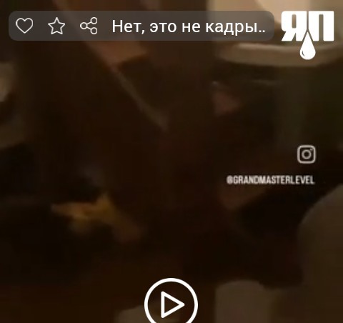 Нет, это не кадры с тонущего корабля. Это простой жилой дом уходит под воду