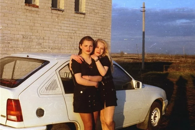 Девушки 90-х