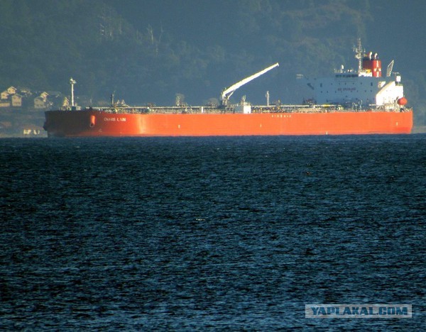 Хуситы взорвали нефтяной танкер “CHIOS Lion”