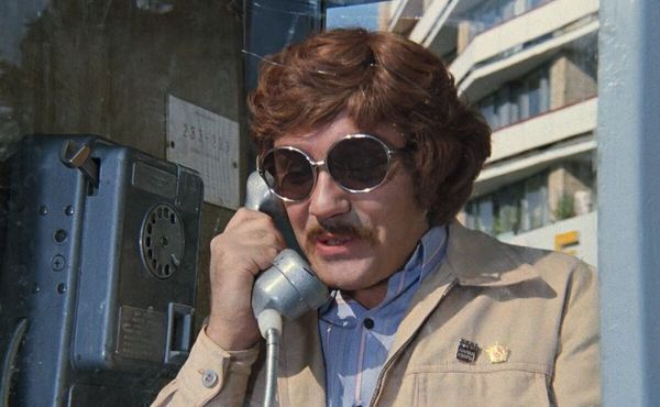 Продавец не помогает ФСБ. Как начали страховаться при покупке квартиры от эффекта Ларисы Долиной