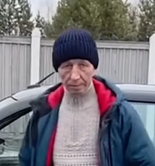 Спасатель из Ханты-Мансийска приехал в Екатеринбург, чтобы приобрести в салоне б/у Toyota Verso, но купил Гранту за 5 млн руб