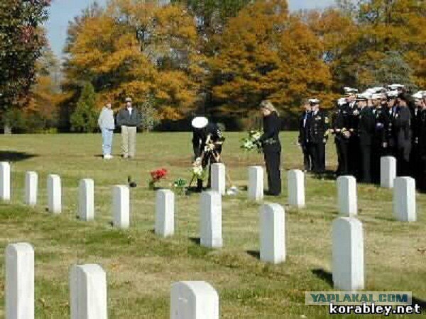 Атака на эсминец ВМС США «USS Cole»