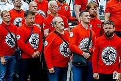 Комику Останину дали почти шесть лет за ОПГ с «оскорбительными» шутками