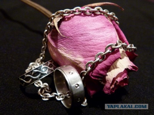 Цепочка серебряная?