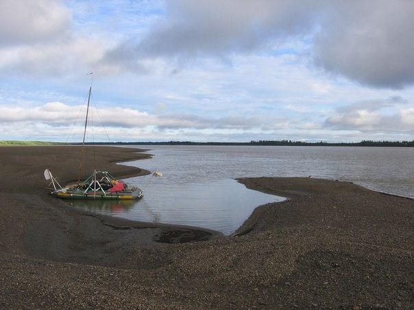Поход по реке Колыма на самодельном плоту
