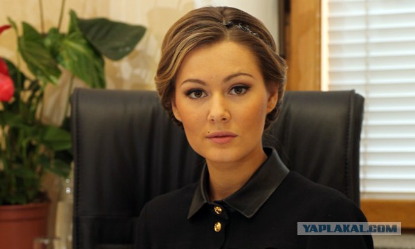 А вот и МЧС подъехали с танцем "в поддержку"