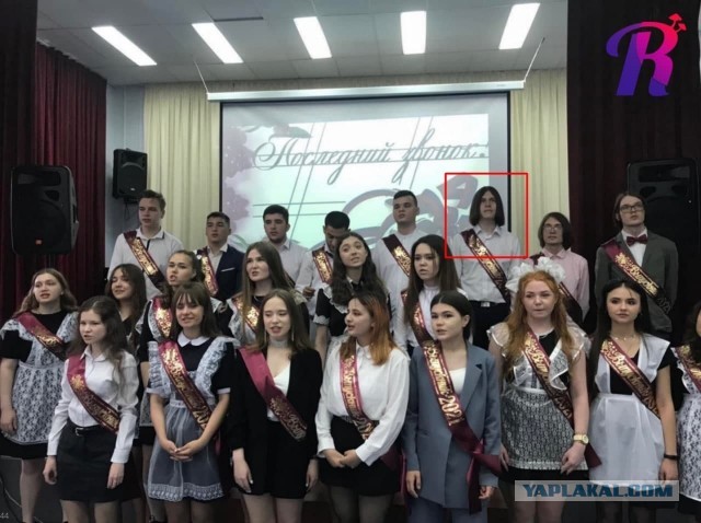 Очевидцы сообщают о стрельбе в Пермском государственном университете (ПГНИУ). Студенты покидают здание через окна.