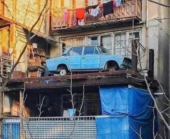 Входная дверь водителя маршрутки