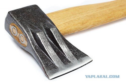 На дворе дрова, а мы без колуна