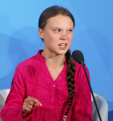 А я не поехал я купил мотыля и пошёл на реку