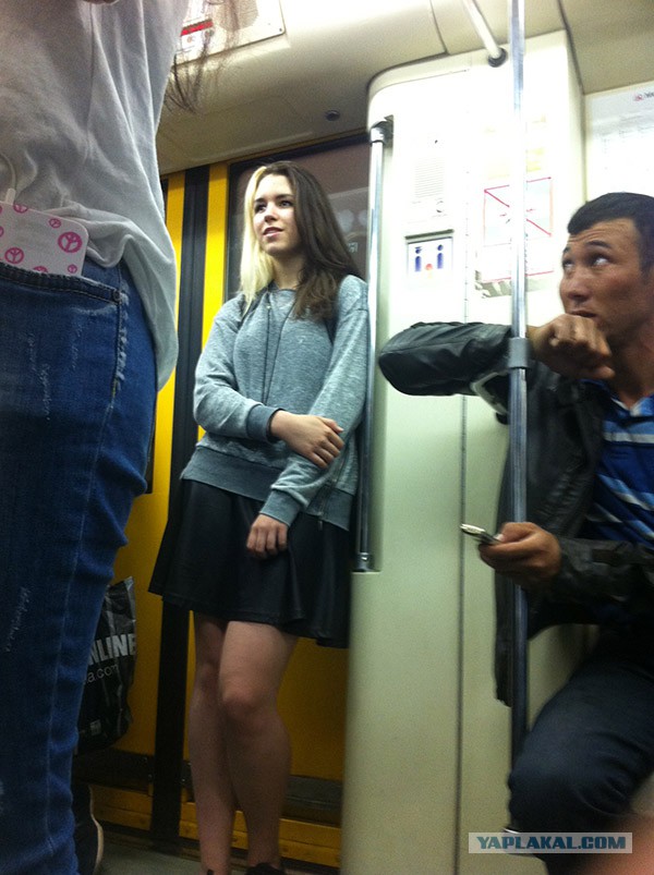 Пассажирки метро