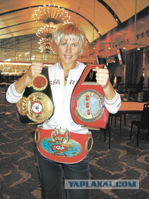 Джина Карано, самая сексуальная женщина-боец