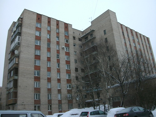 Небольшой рестайлинг двери в съемной квартире