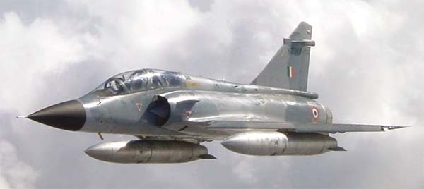 ВВС Индии нанесли удар по лагерю боевиков в пакистанской части Кашмира