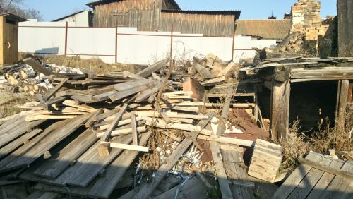 Баня как баня. Не всем же кирпичную