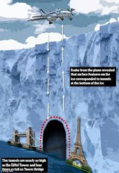 В Антарктиде обнаружили огромный тоннель.