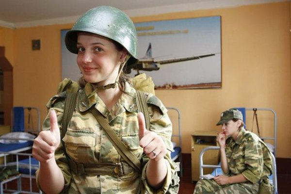 Красит ли форма женщину? 22 варианта