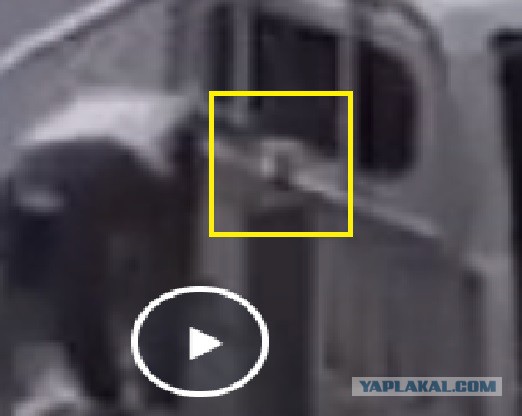 Упал баллон с газом