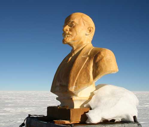 Ленин в Антарктиде уже 54 года
