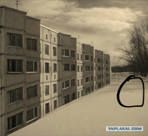 Тем временем на Камчатке. Стандартная пятиэтажка...