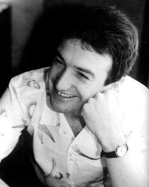 Музыка и музыканты: John Deacon - Queen...