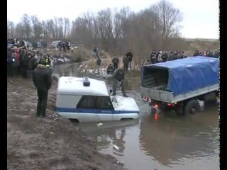 Спуск цементовоза на воду