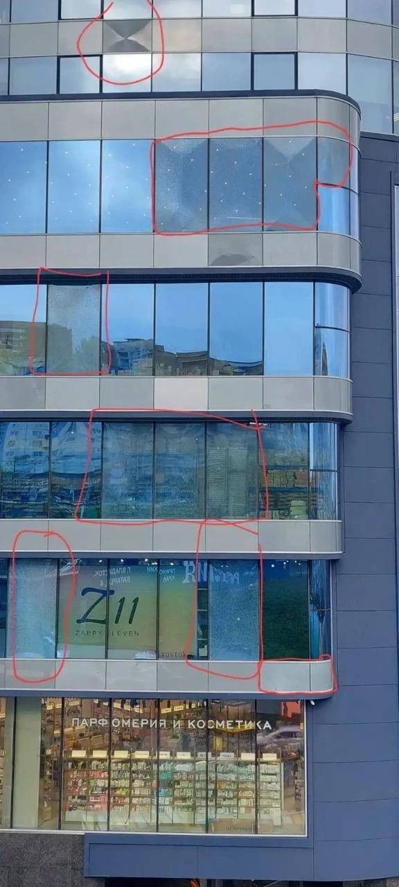 ТЦ "Море" (Владивосток) объявил награду за информацию о стрелках.