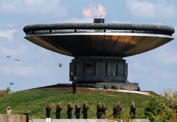В Славянске облили зеленкой героя Великой Отечественной войны