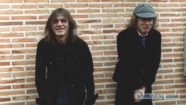 Знаменитости и их родные братья с сестрами