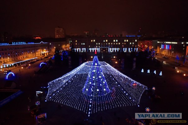 Рейтинг «самых ужасных» рождественских ёлок