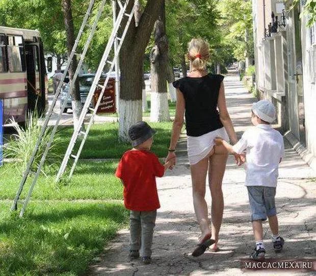 Лето! Чем выше градус, тем короче юбки!