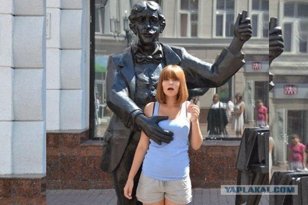 Как правильно фотографироваться со статуями
