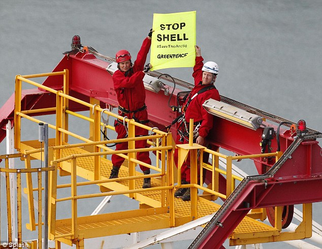 Протест против бурения нефтяной скважины на Аляске