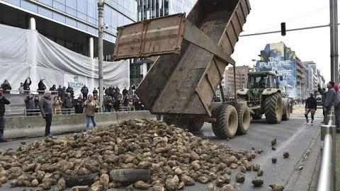К новостям высокой моды в свете последнего пакета санций ЕС.