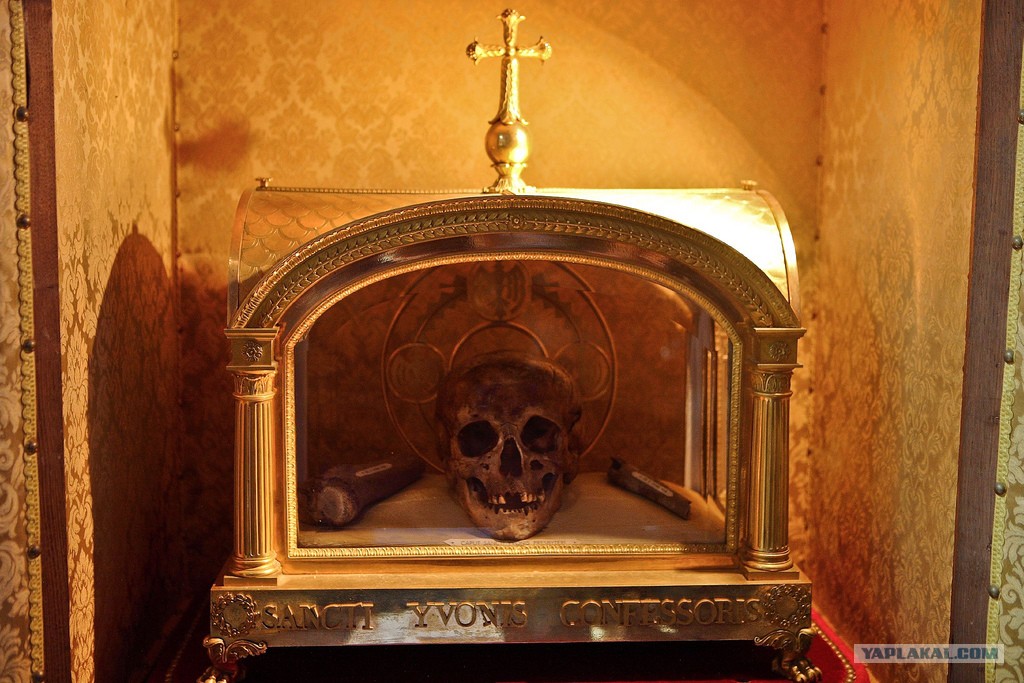 Сколько одинаковых мощей существует в мире?