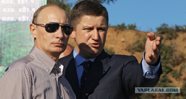 Экс-глава "РусГидро" купил своим любовницам квартиры в элитных домах на 100 млн