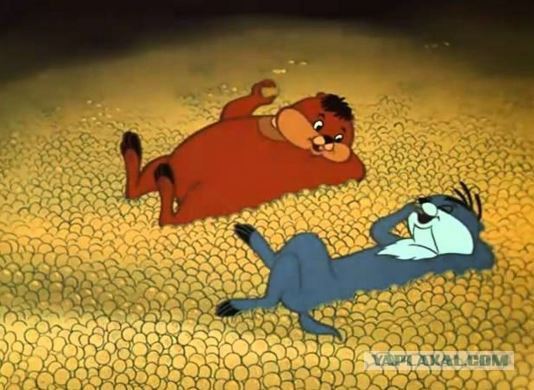 Птиц засасывает вместе с зерном на хлебозаводе