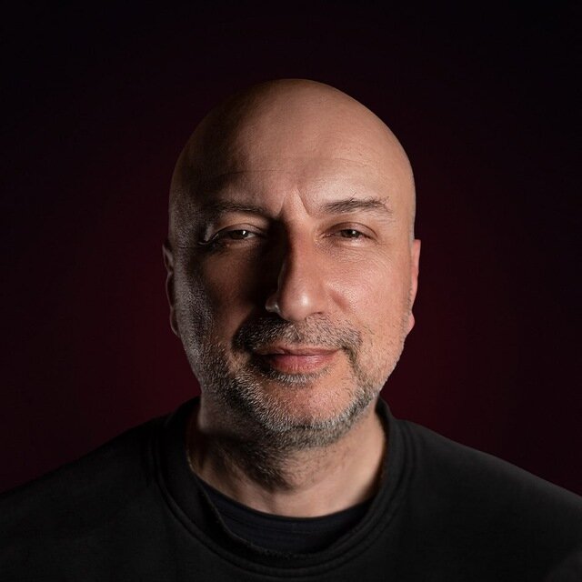 Бывшую жену Сергея Безрукова, актрису Ирину Безрукову, обвиняют в том, что она не заплатила за ремонт трёшки в Москве