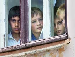 Британская гей-пара, усыновившая в 90-ых мальчиков в ульяновском детдоме, теперь боится погибнуть от их рук