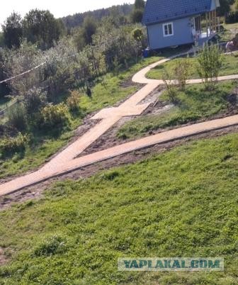 Укладка плитки на приусадебном участке