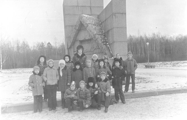 Как нас  собирали мамы и папы на улицу