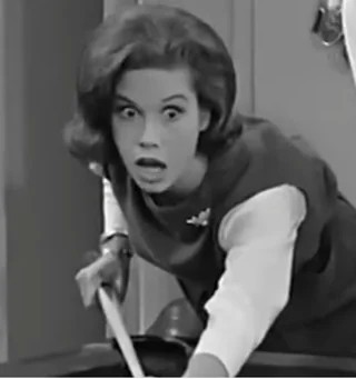 Мэри Тайлер Мур случайно выполнила трюк перед живой аудиторией в 1962 году